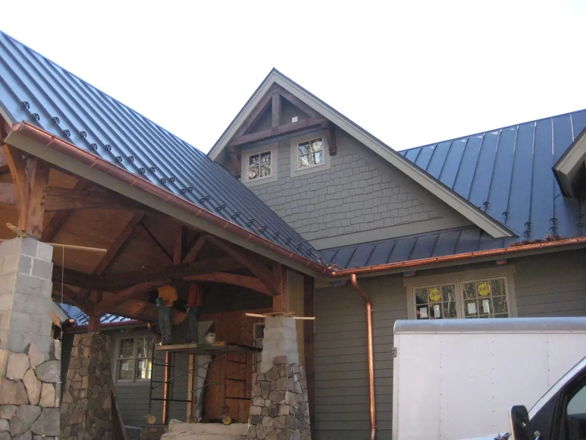 Craftsman Roofing team delivering quality roofing work in Wooldlawn Heights